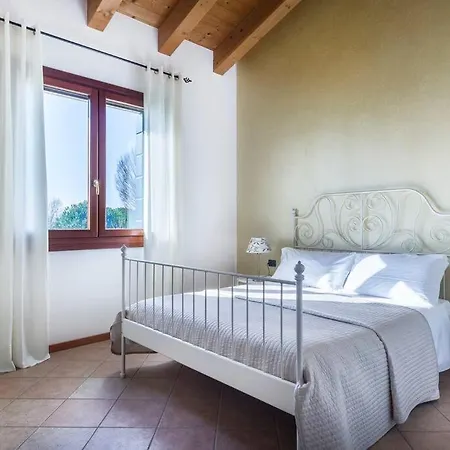 Ai Carpini Farm stay Marcon