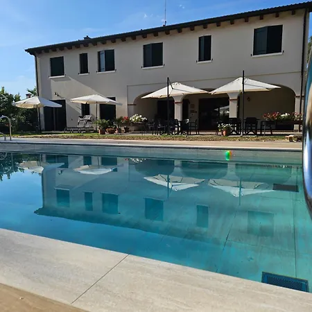 Ai Carpini Farm stay Marcon